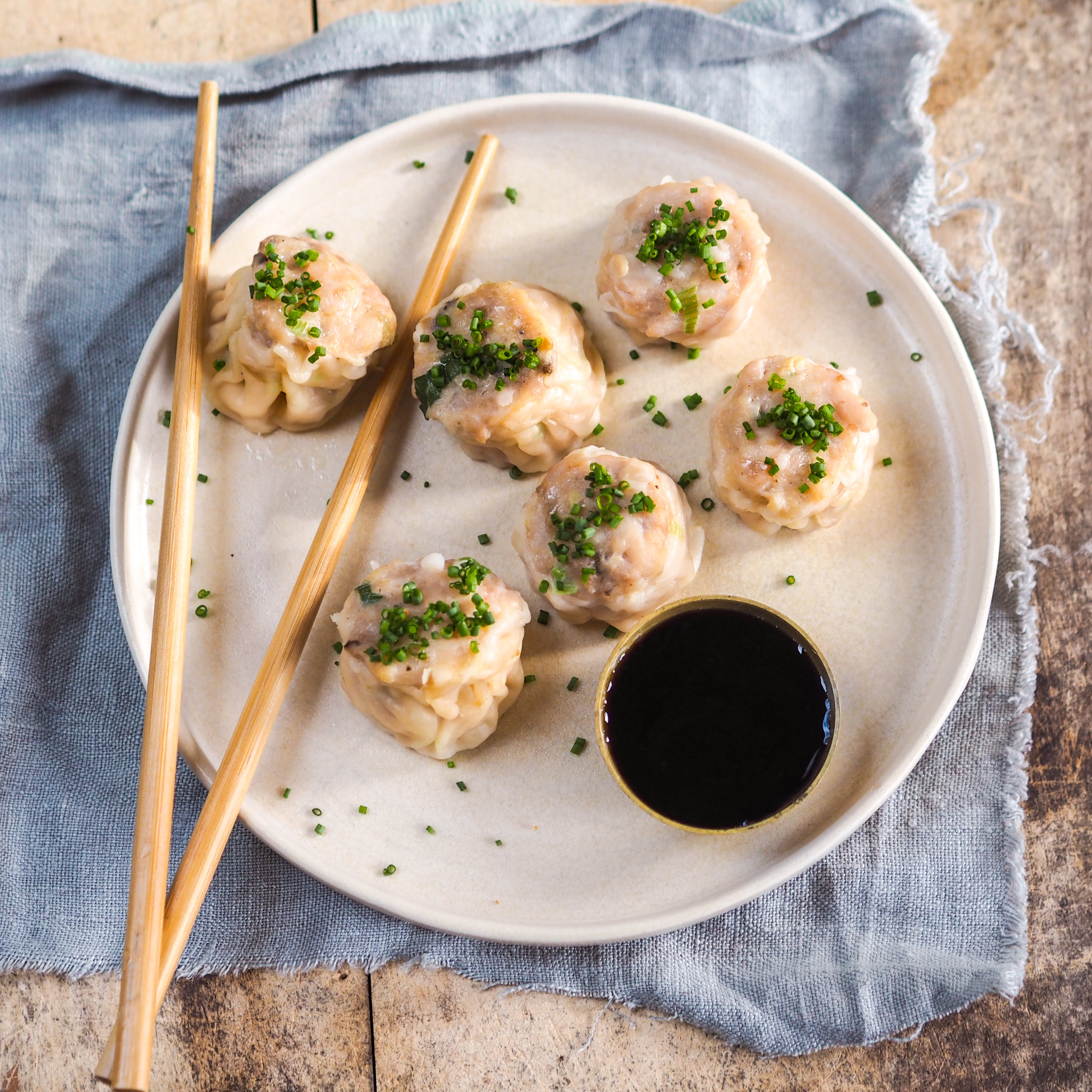 Chicken and Prawn Siu Mai 鸡肉鲜虾烧卖 (4 Pcs)