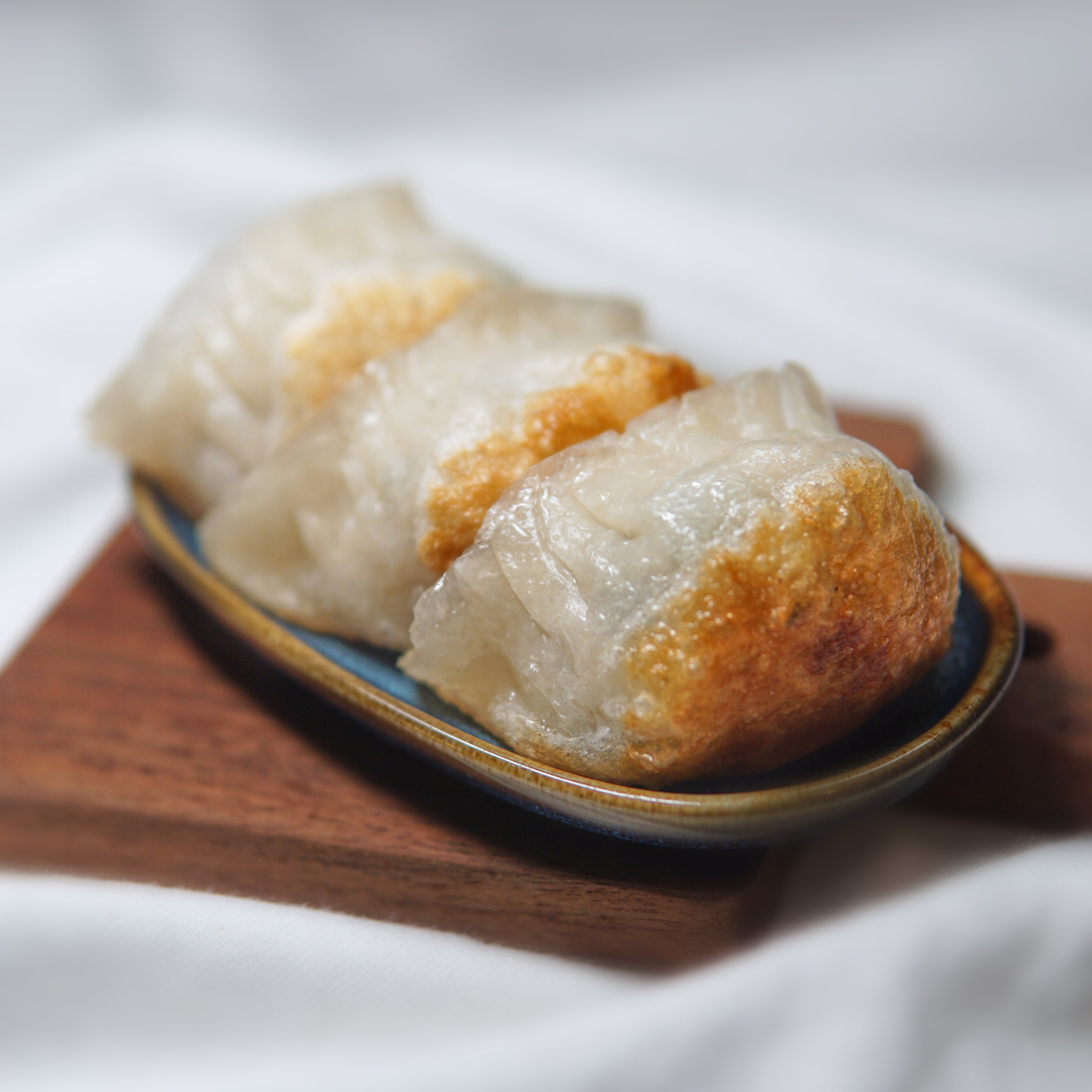 Shanghai Pan-Fried Chicken Dumpling 上海鸡肉煎饺 (8 Pcs)